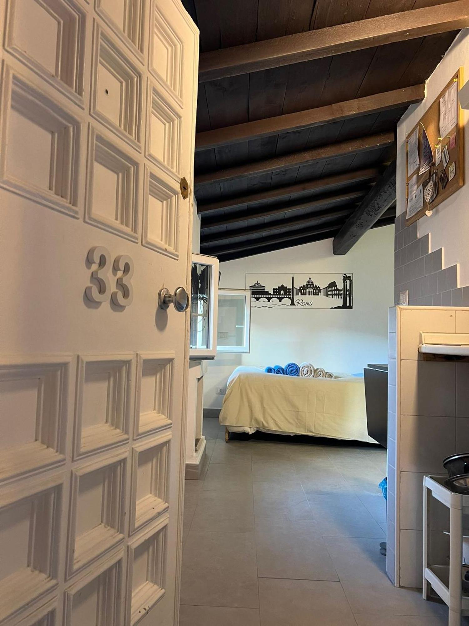 Monolocale Trastevere Locato Per Finalita Turistiche 罗马 外观 照片