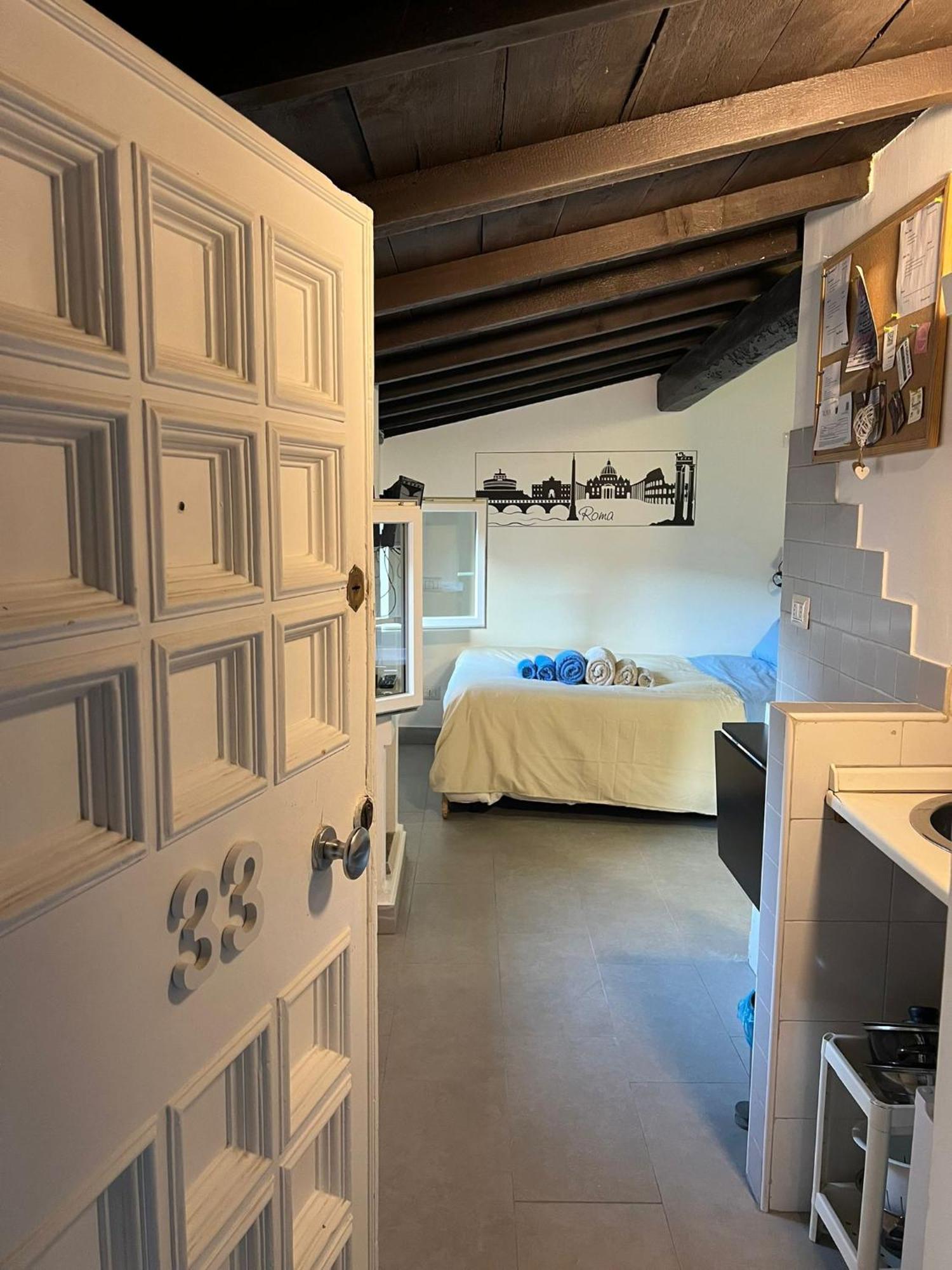 Monolocale Trastevere Locato Per Finalita Turistiche 罗马 外观 照片