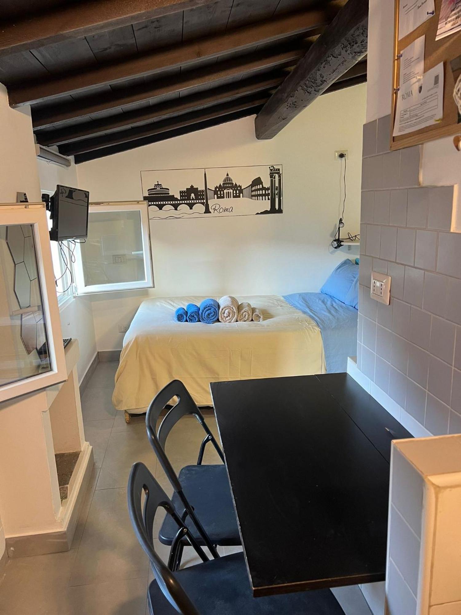 Monolocale Trastevere Locato Per Finalita Turistiche 罗马 外观 照片